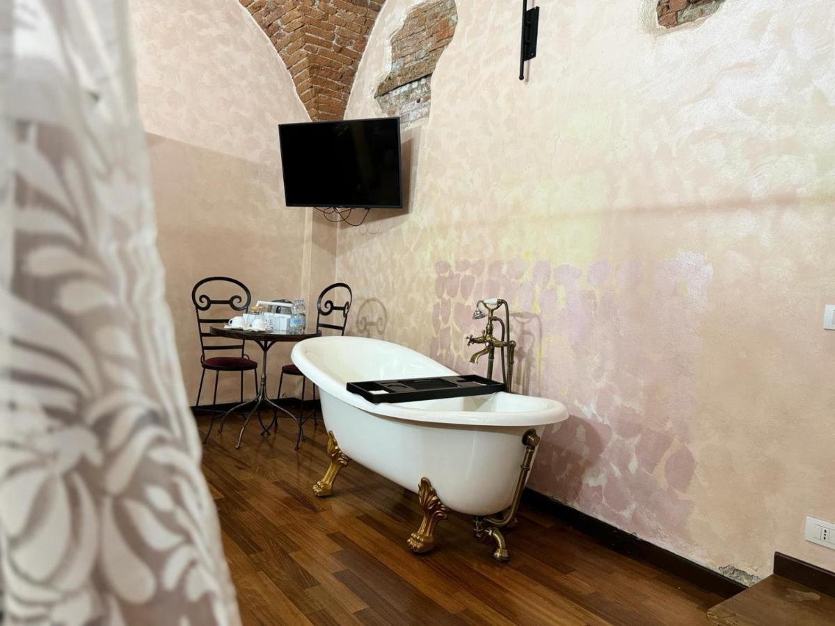 Luxury Corte Dei Nobili Лукка Экстерьер фото